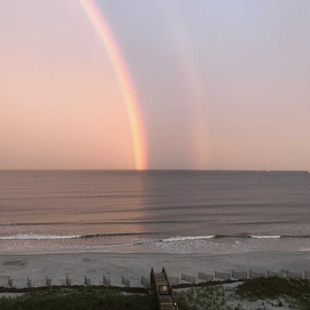 Welcome to my closet!! I ❤️ offers!